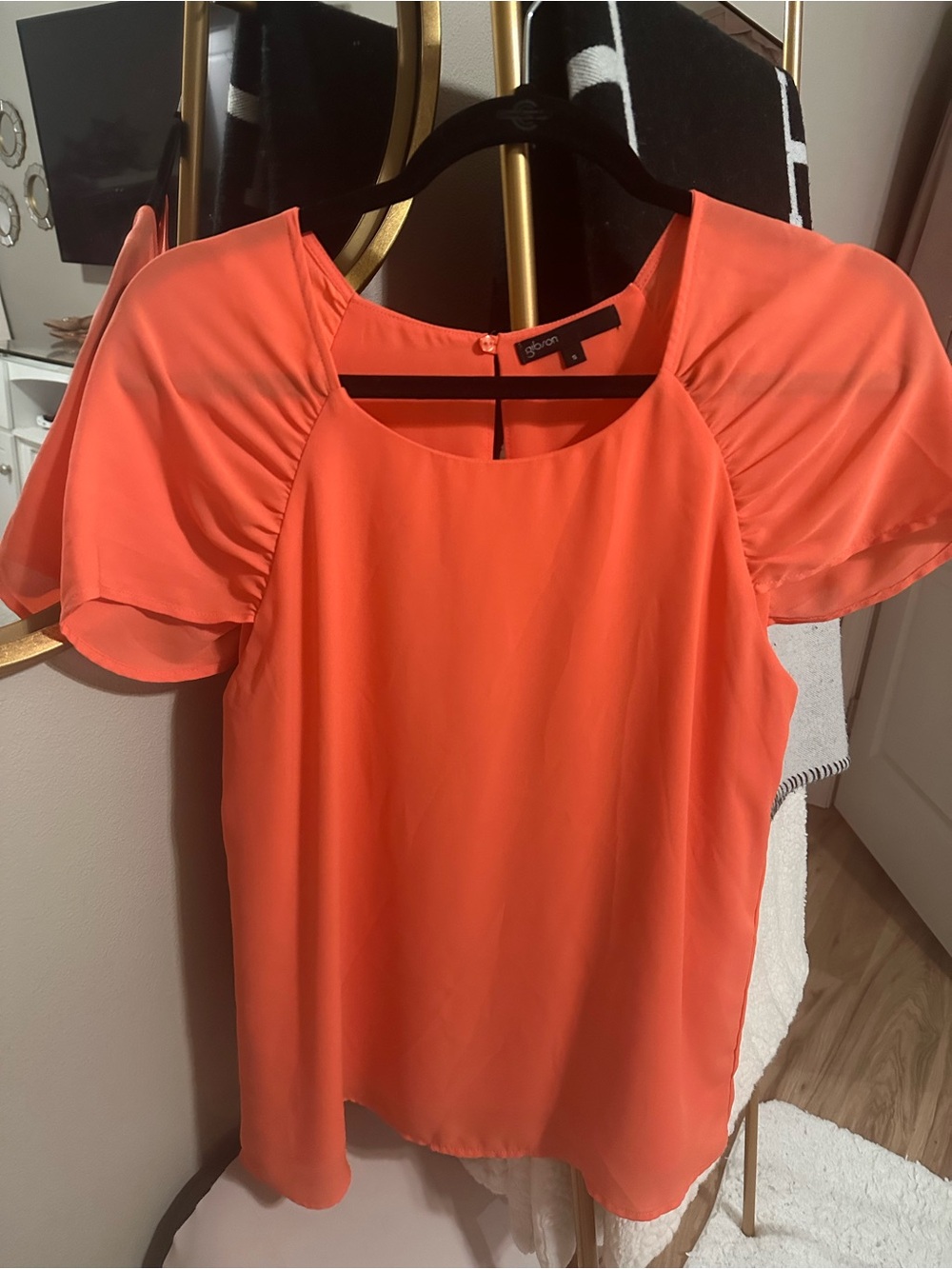 Gibson Coral Flutter-Sleeve Scoop Neck Blouse